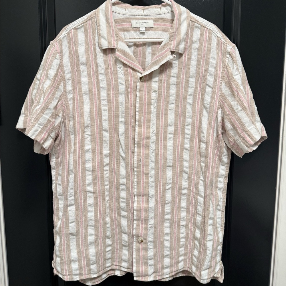 Banana Republic Pink and White Striped Short Sleeve Button-Down Shirt